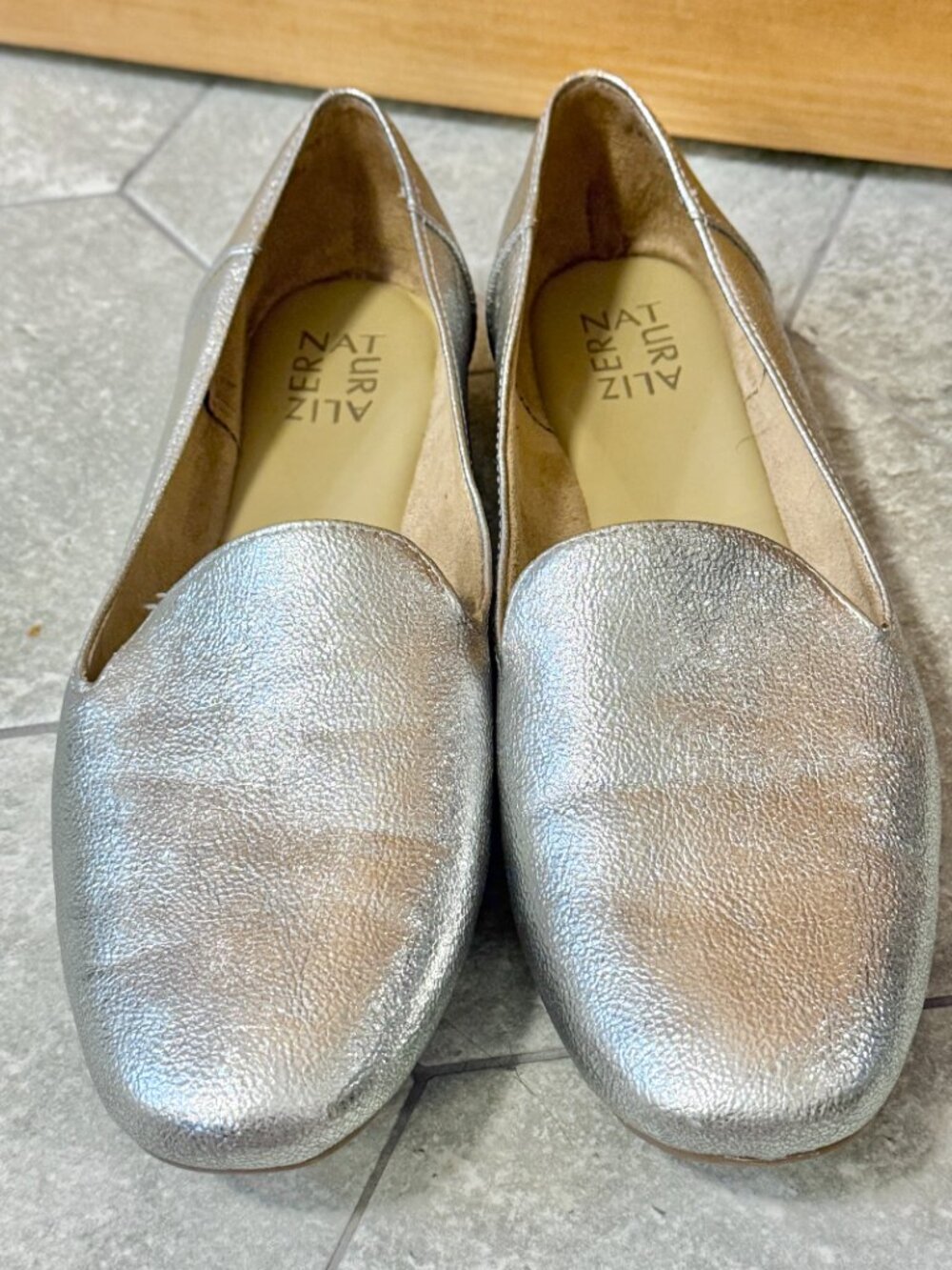 Naturalizer KIT 2 Faux Leather Zinc Metallic Silver Slip On Shoe Flats size 9W